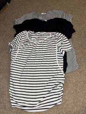 Nursing tops bundle of 3